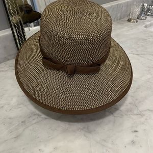 Eric Javits, New York “Squishee” Metallic Gold Travel Hat